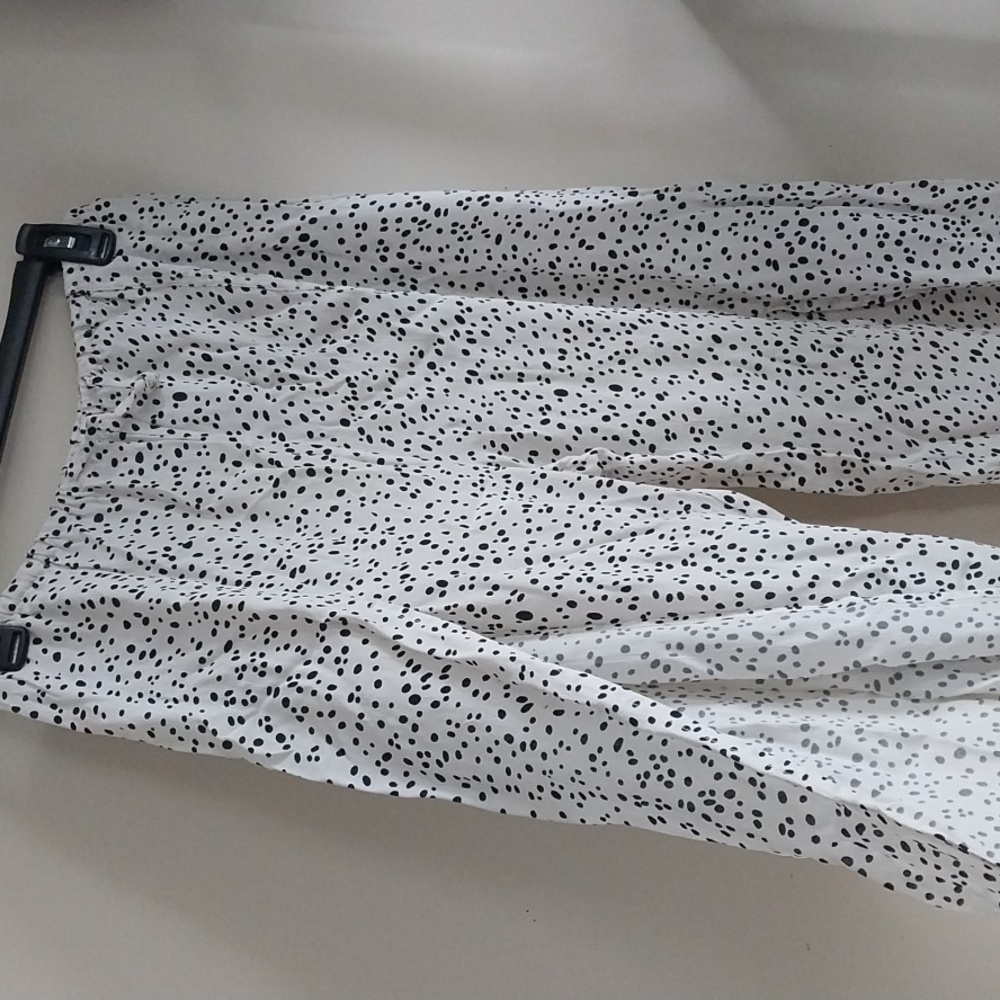 Billabong summer pants, Medium, black and white